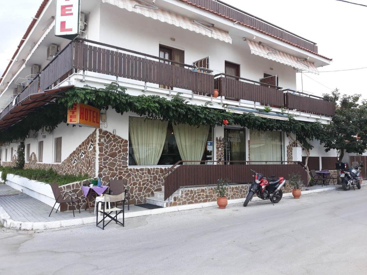 Hotel Paralia Nea Karvali Esterno foto