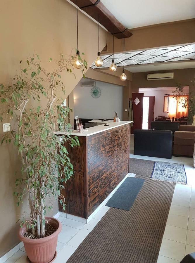 Hotel Paralia Nea Karvali Esterno foto